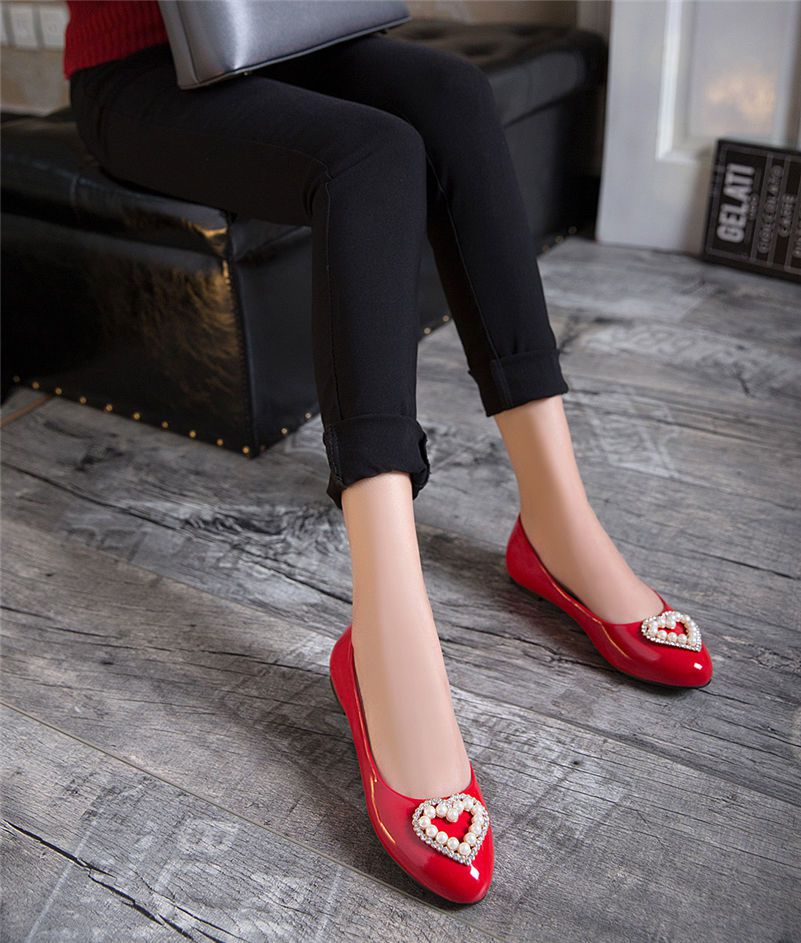 Casual Women Flats Low Heel Ballet Patent Leather Heart Rhinstone Pearl Spring Summer Autumn Office Sweet Red Boat Ladies Shoes17-6