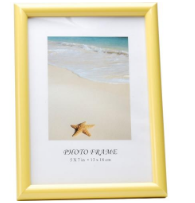 Plastic picture frame can be customized and are worth buying