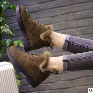 woman winter boots