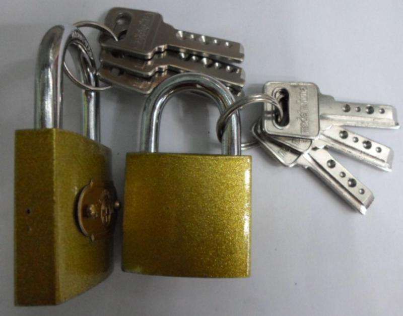 Iron padlock Customizable