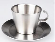 Stainless steel cups are easy to use, good looking, good quality, customizable and worth purchasing.