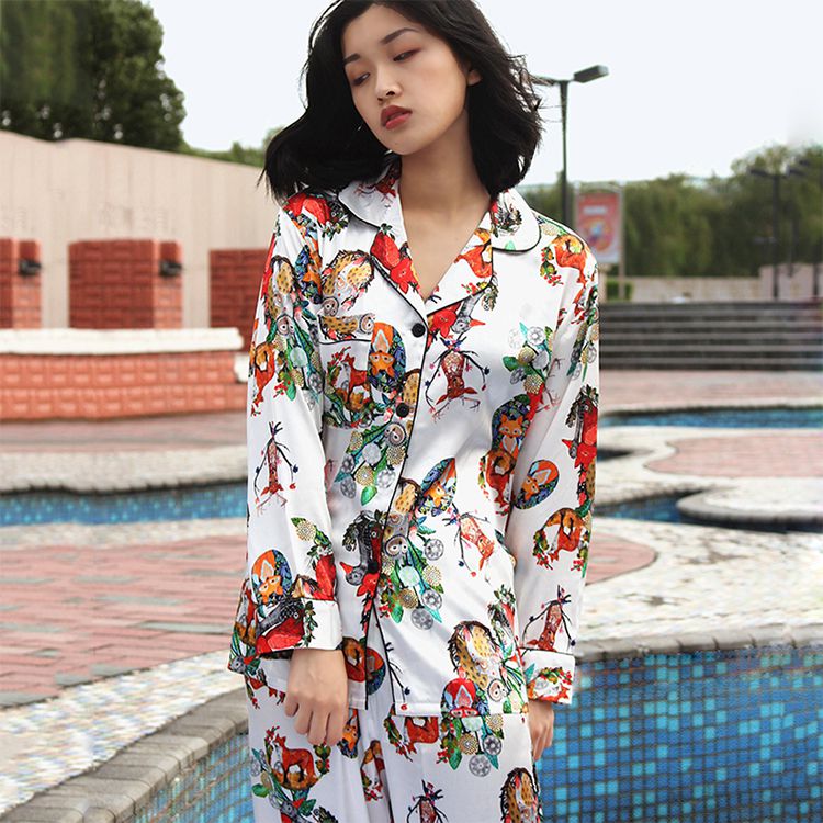 The spring and autumn new lady silk pajamas thin long sleeved print cardigan sweet Home Furnishing suit